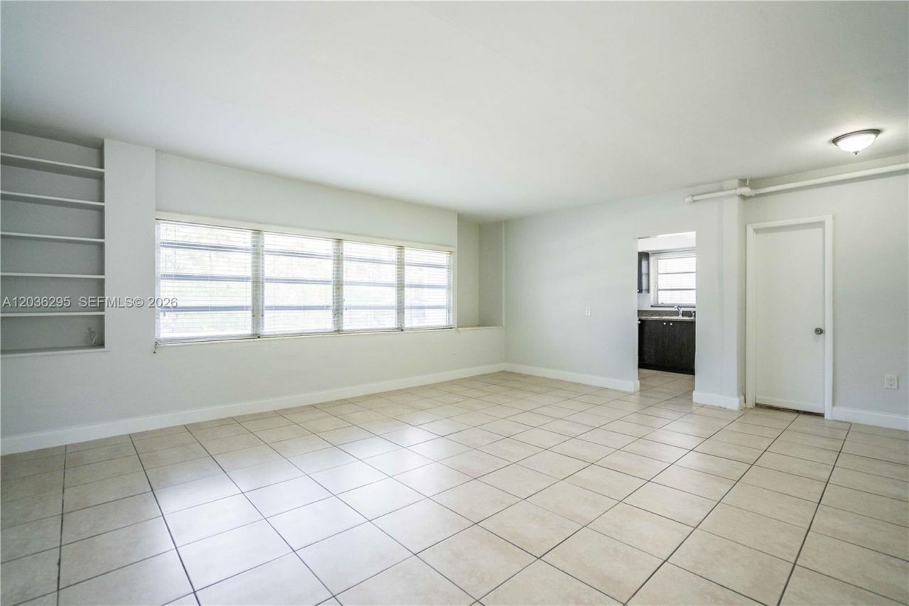 8300 Abbott, Unit 18, Miami Beach, FL 33141 Photo