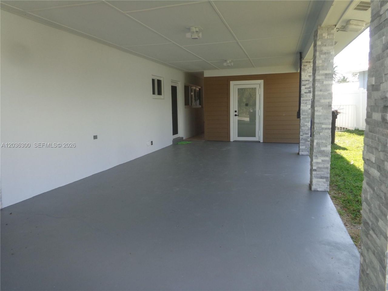 1565 N Thumb Point Dr , Fort Pierce, FL 34949 Photo