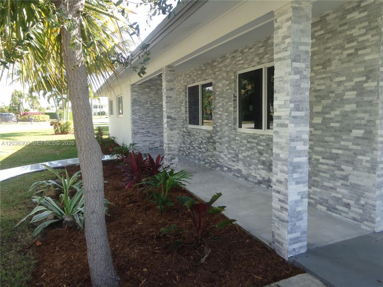 1565 N Thumb Point Dr , Fort Pierce, FL 34949 Photo