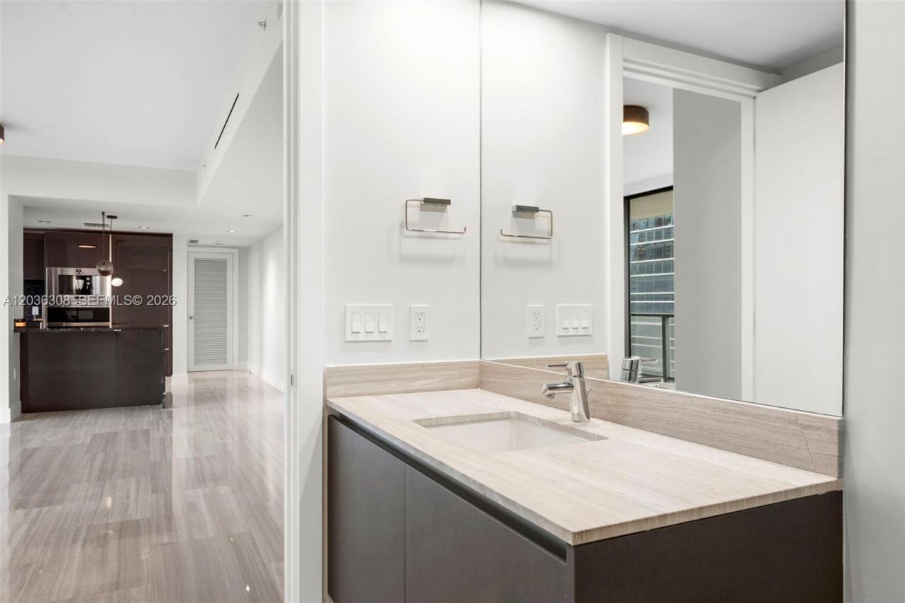 1451 Brickell Ave , Unit 1005, Miami, FL 33131 Photo