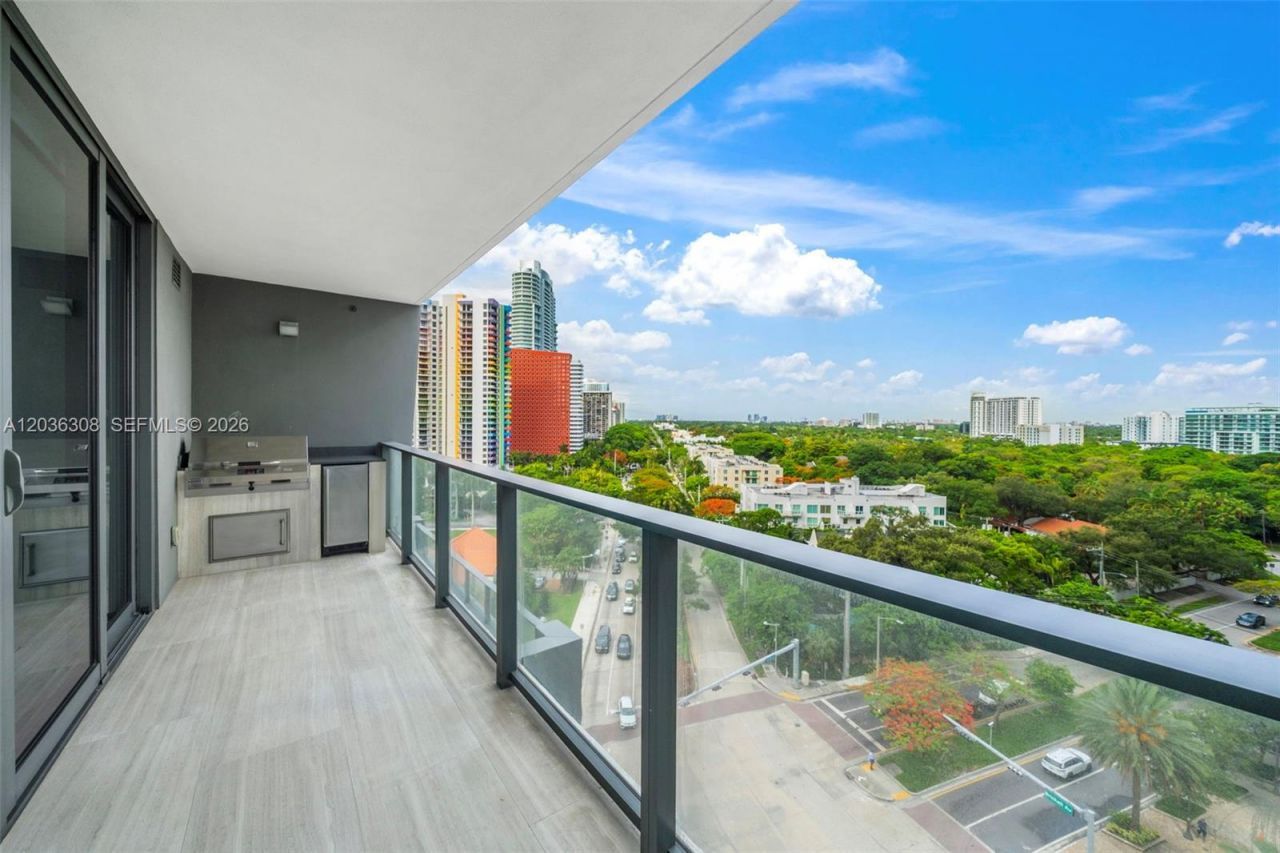 1451 Brickell Ave , Unit 1005, Miami, FL 33131 Photo