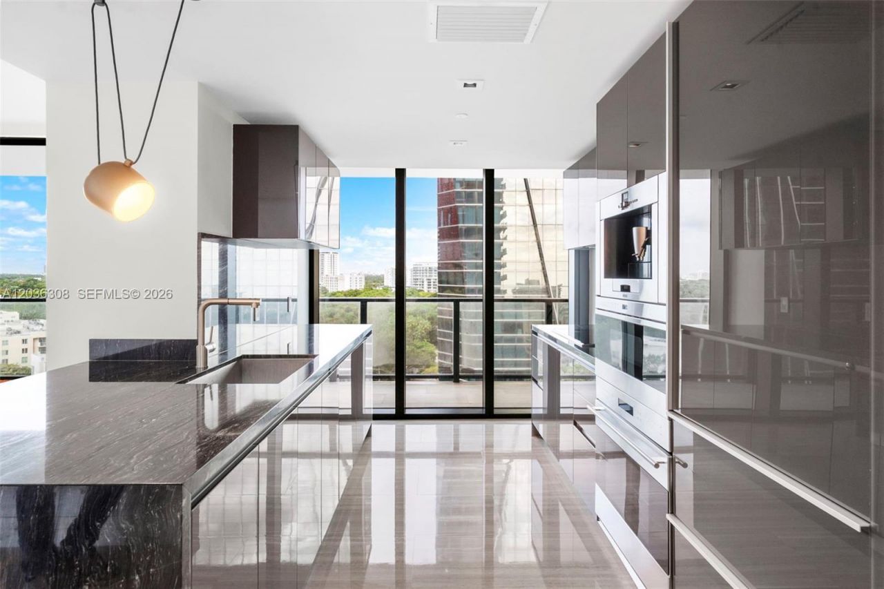 1451 Brickell Ave , Unit 1005, Miami, FL 33131 Photo