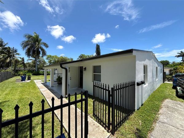 247 NE 118th St , Unit 1, Miami, FL 33161
