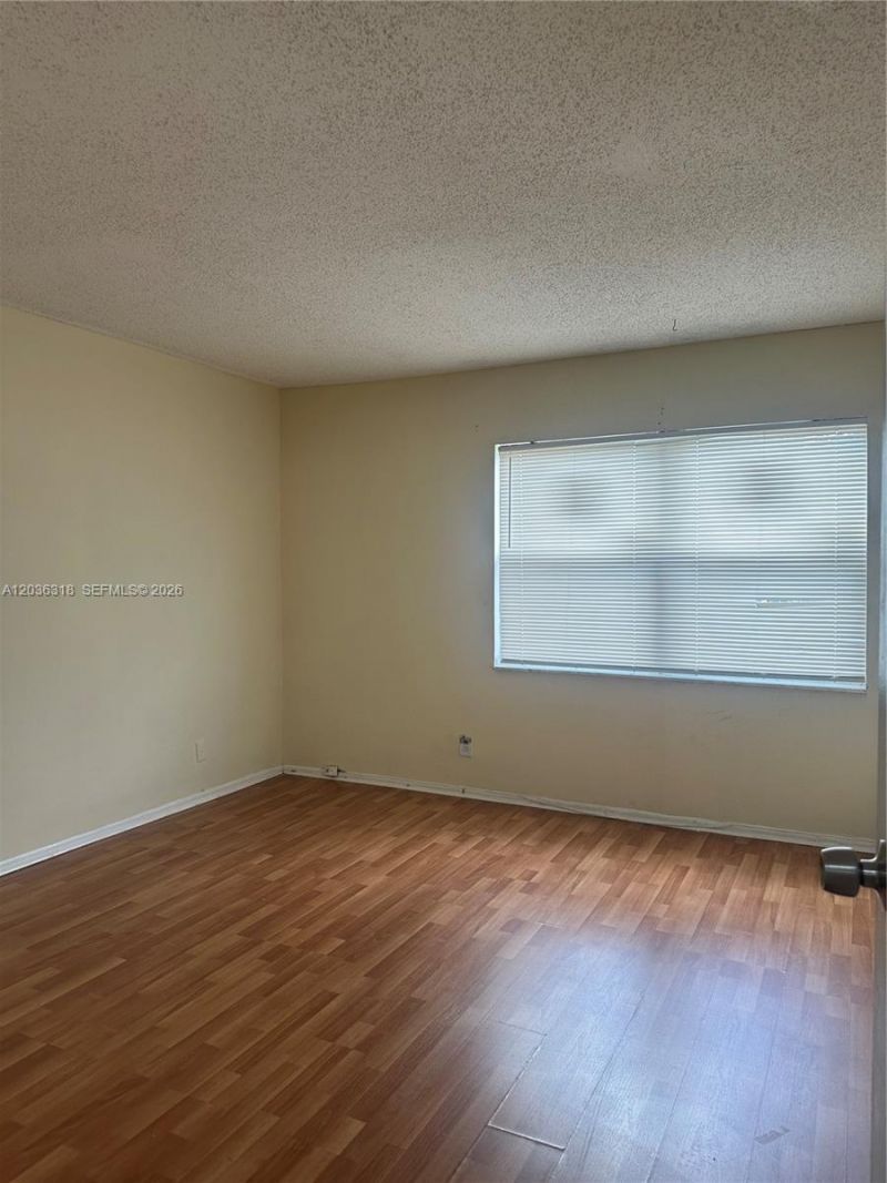 18101 NW 68th Ave , Unit B201, Hialeah, FL 33015 Photo