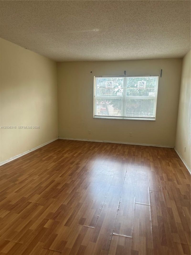 18101 NW 68th Ave , Unit B201, Hialeah, FL 33015 Photo