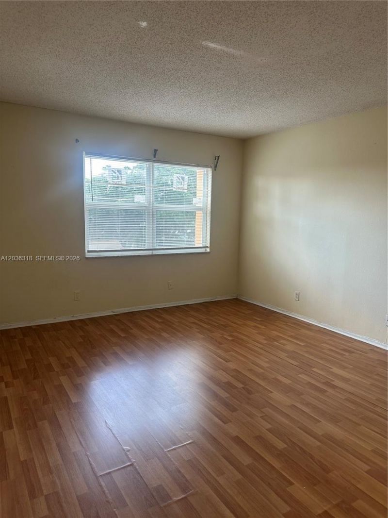 18101 NW 68th Ave , Unit B201, Hialeah, FL 33015 Photo