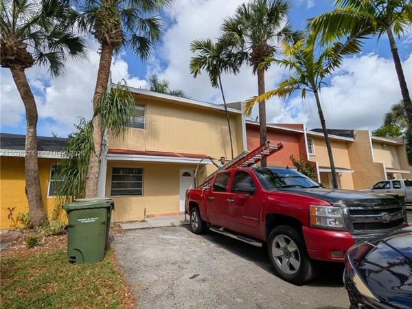 58 SW 14th Ter, Homestead, FL 33030