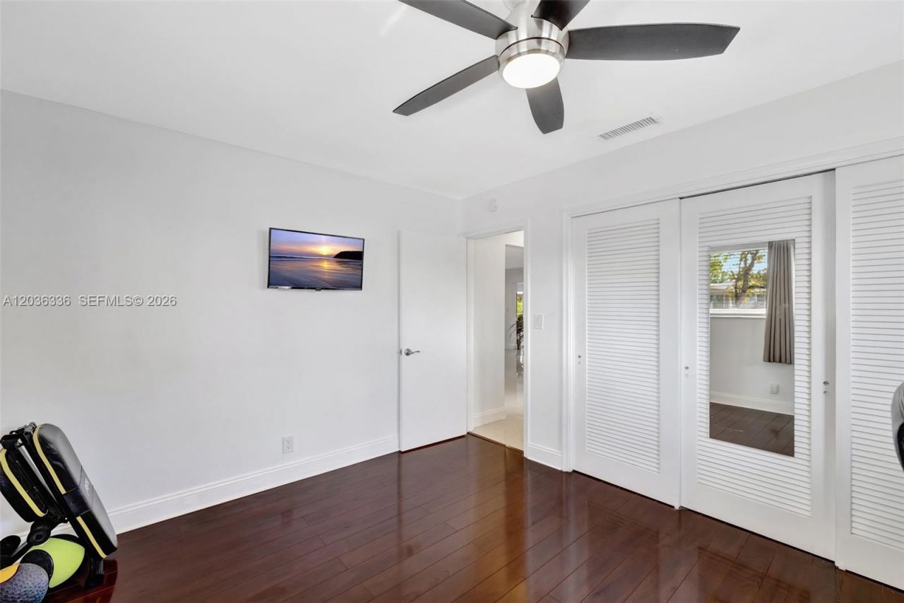 2261 NE 62nd St , Fort Lauderdale, FL 33308 Photo