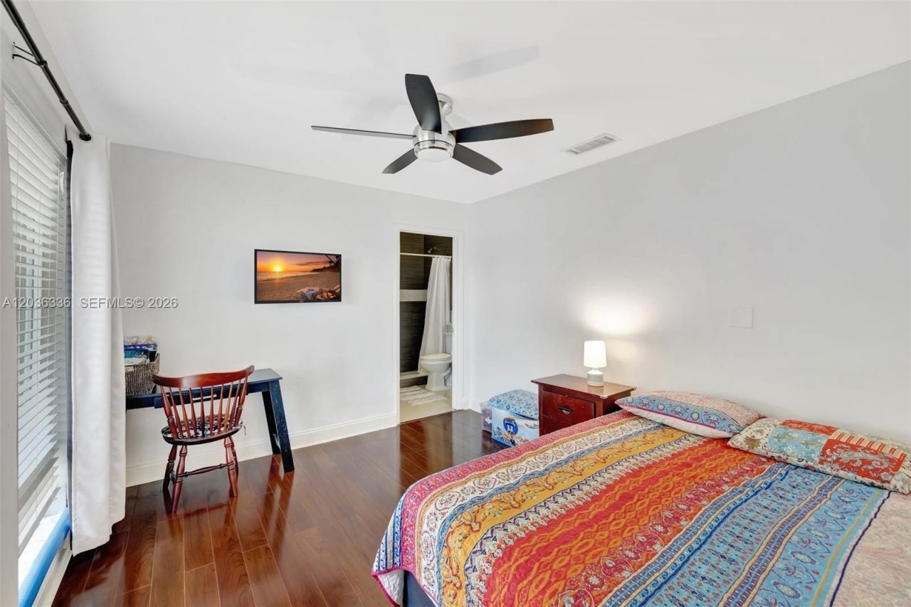 2261 NE 62nd St , Fort Lauderdale, FL 33308 Photo