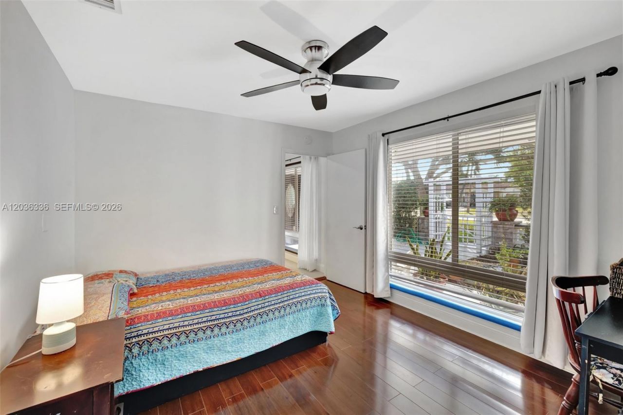 2261 NE 62nd St , Fort Lauderdale, FL 33308 Photo