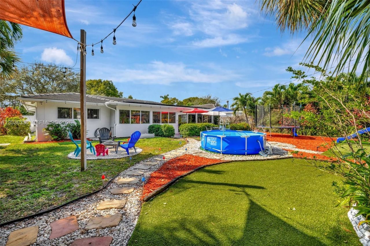 2261 NE 62nd St , Fort Lauderdale, FL 33308 Photo