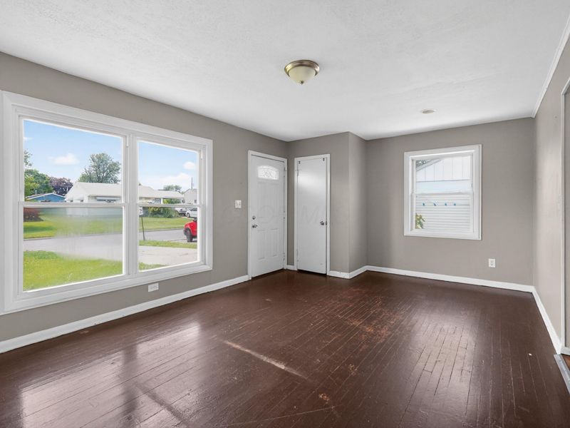 814 Josephine Avenue , Columbus, OH 43204 Photo 5
