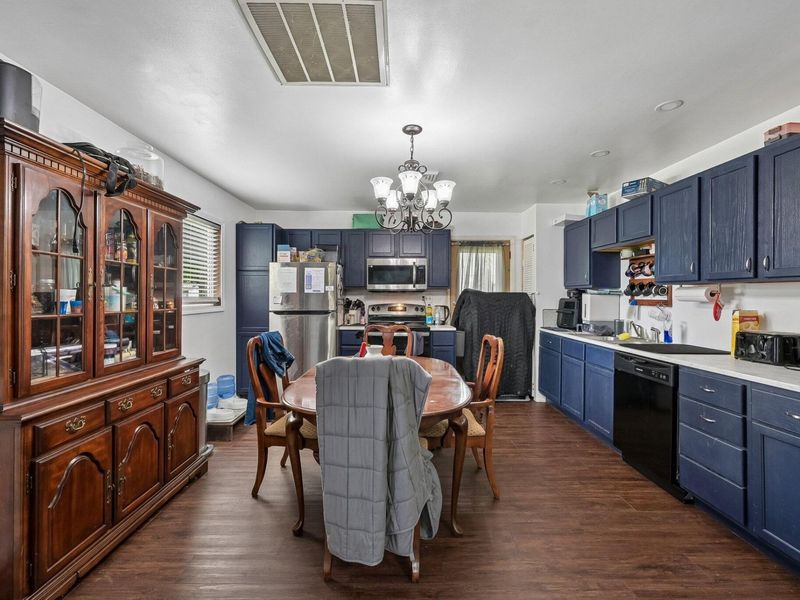 329 Wren Avenue, Bellefontaine, OH 43311 Photo 11