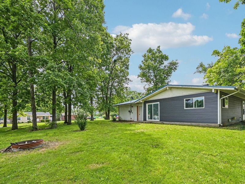 329 Wren Avenue, Bellefontaine, OH 43311 Photo 3
