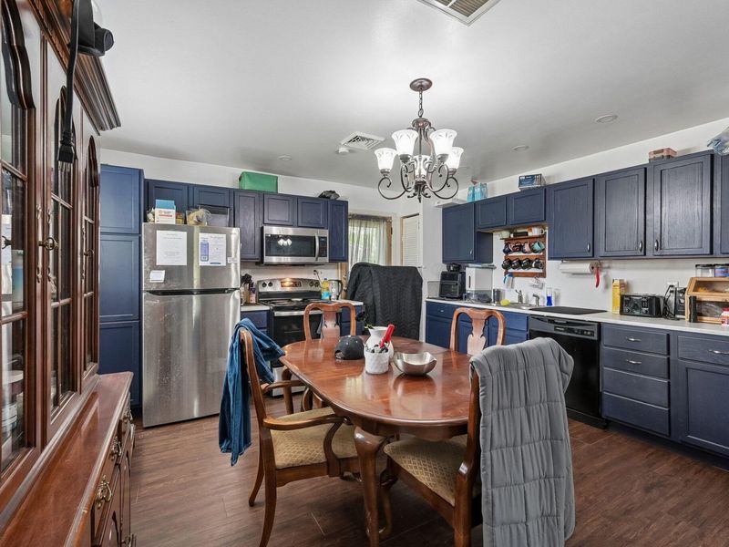 329 Wren Avenue, Bellefontaine, OH 43311 Photo 7
