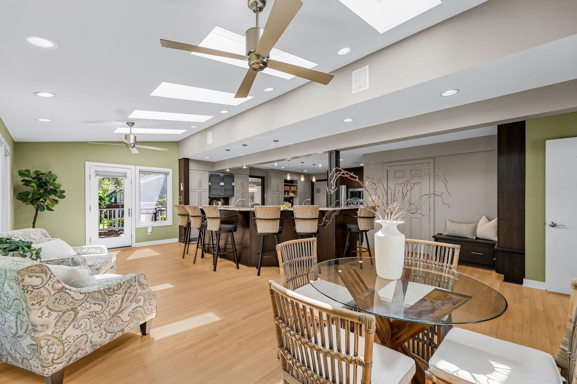 354 Molasses Lane Photo 8