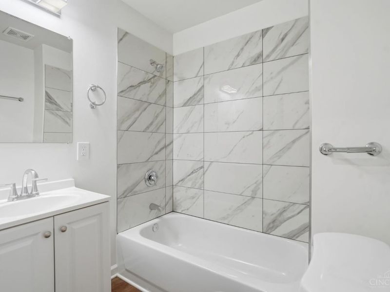 112 W Leslie Avenue, Cincinnati, OH 45215 Photo 24
