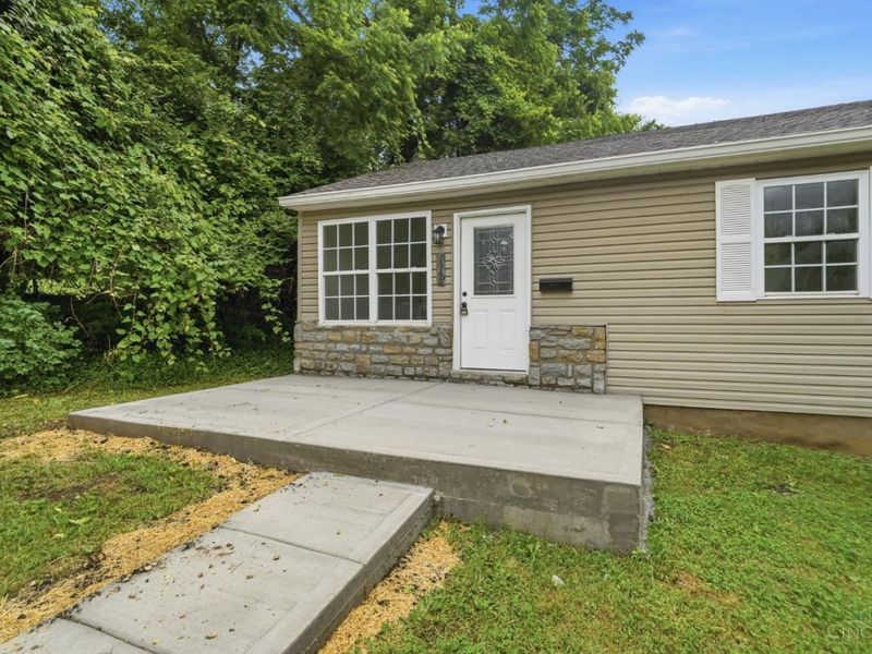 112 W Leslie Avenue, Cincinnati, OH 45215 Photo 3