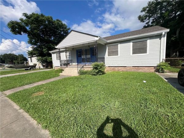 713 COMMUNITY Street , Arabi, LA 70032