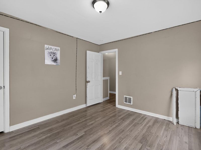 594 S Hampton Road , Columbus, OH 43213 Photo 12