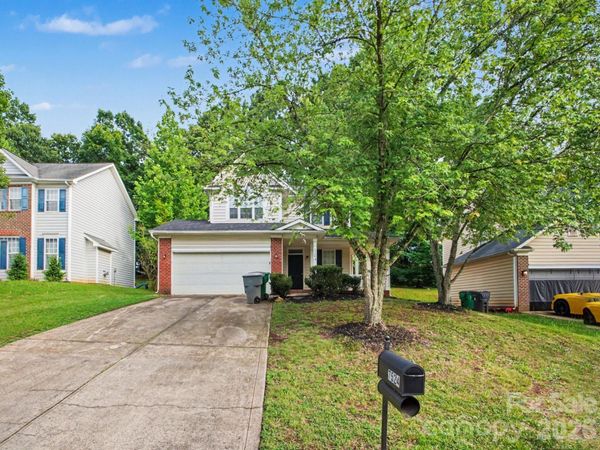 7524 Grabill Drive, Charlotte, NC 28269