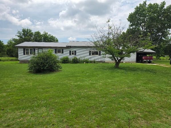 373057 E Us Highway 62 Highway, Okemah, OK 74859