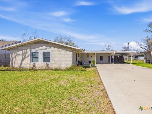 4711 Dahlia Lane , Victoria, TX 77904