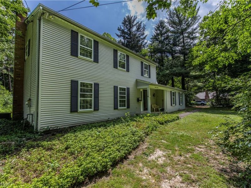 2070 White Pond Drive, Akron, OH 44313 Photo 3