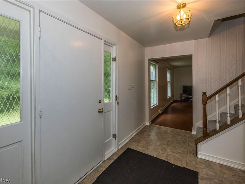 2070 White Pond Drive, Akron, OH 44313 Photo 5