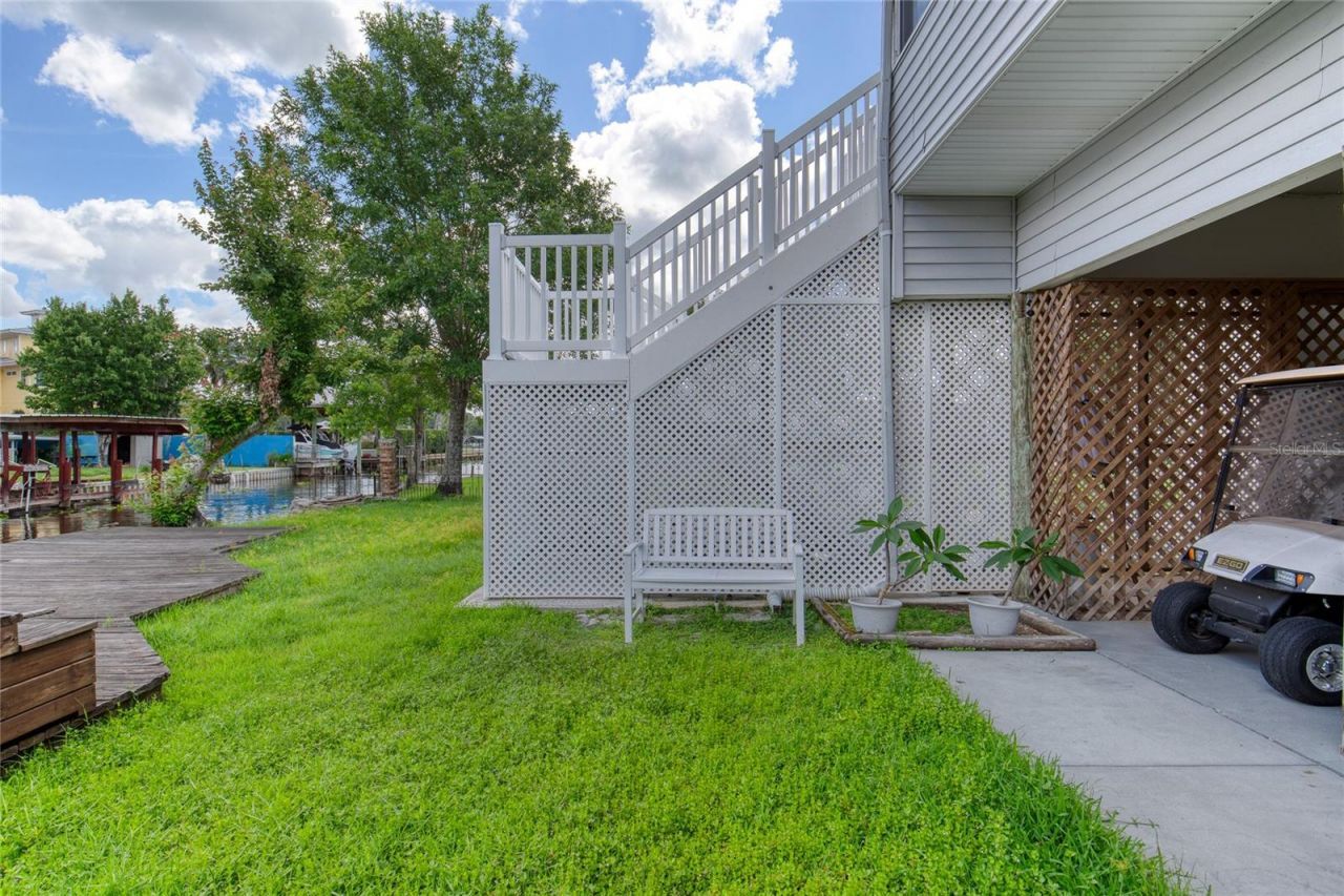 24535 Bonnet Road , Astor, FL 32102 Photo