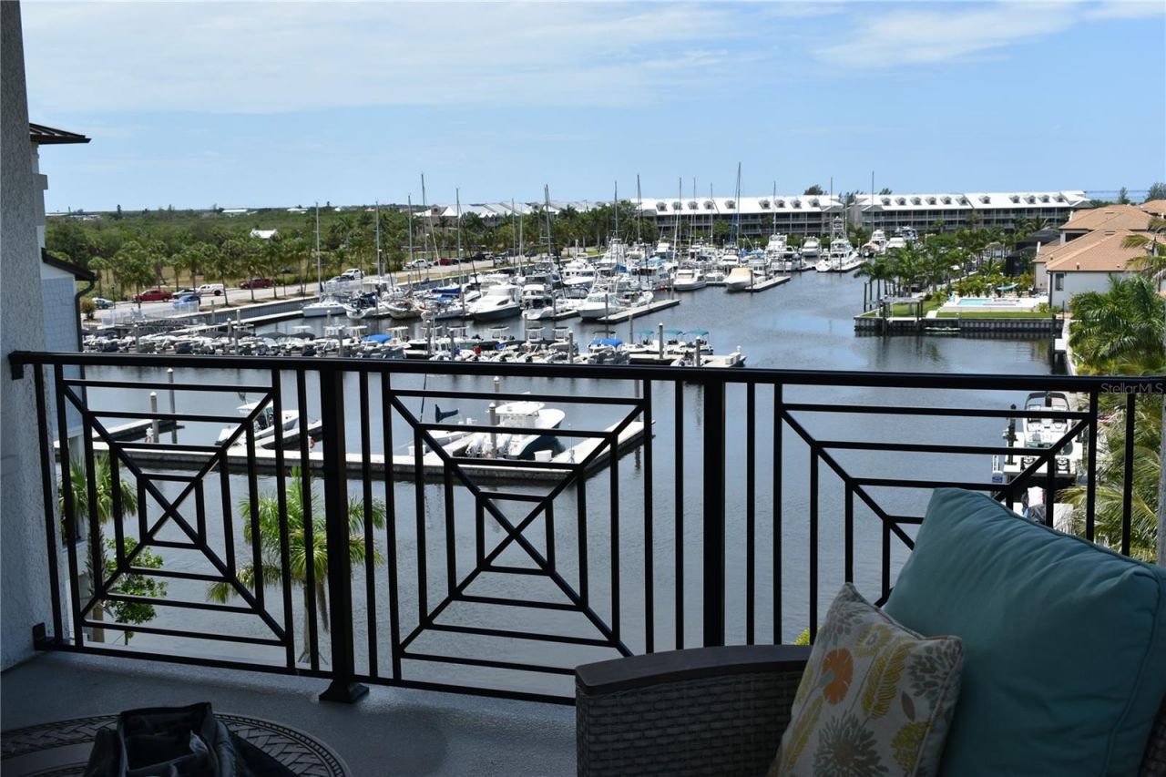 3027 Bermuda Sloop Circle, Ruskin, FL 33570 Photo