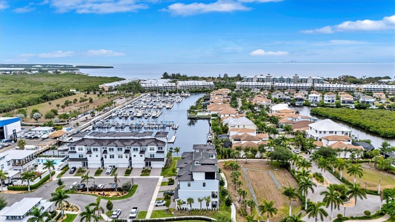 3027 Bermuda Sloop Circle, Ruskin, FL 33570 Photo