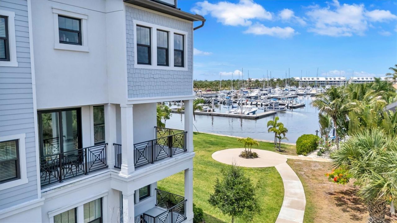 3027 Bermuda Sloop Circle, Ruskin, FL 33570 Photo