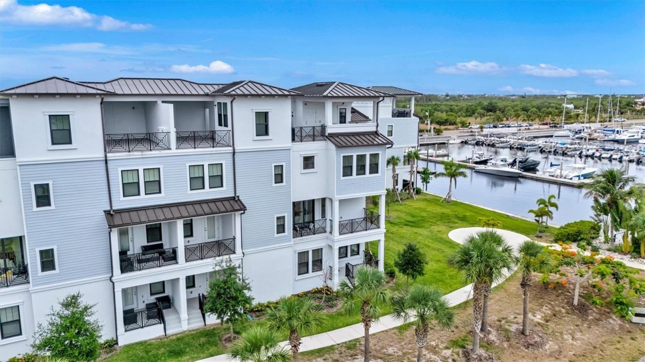 3027 Bermuda Sloop Circle, Ruskin, FL 33570 Photo