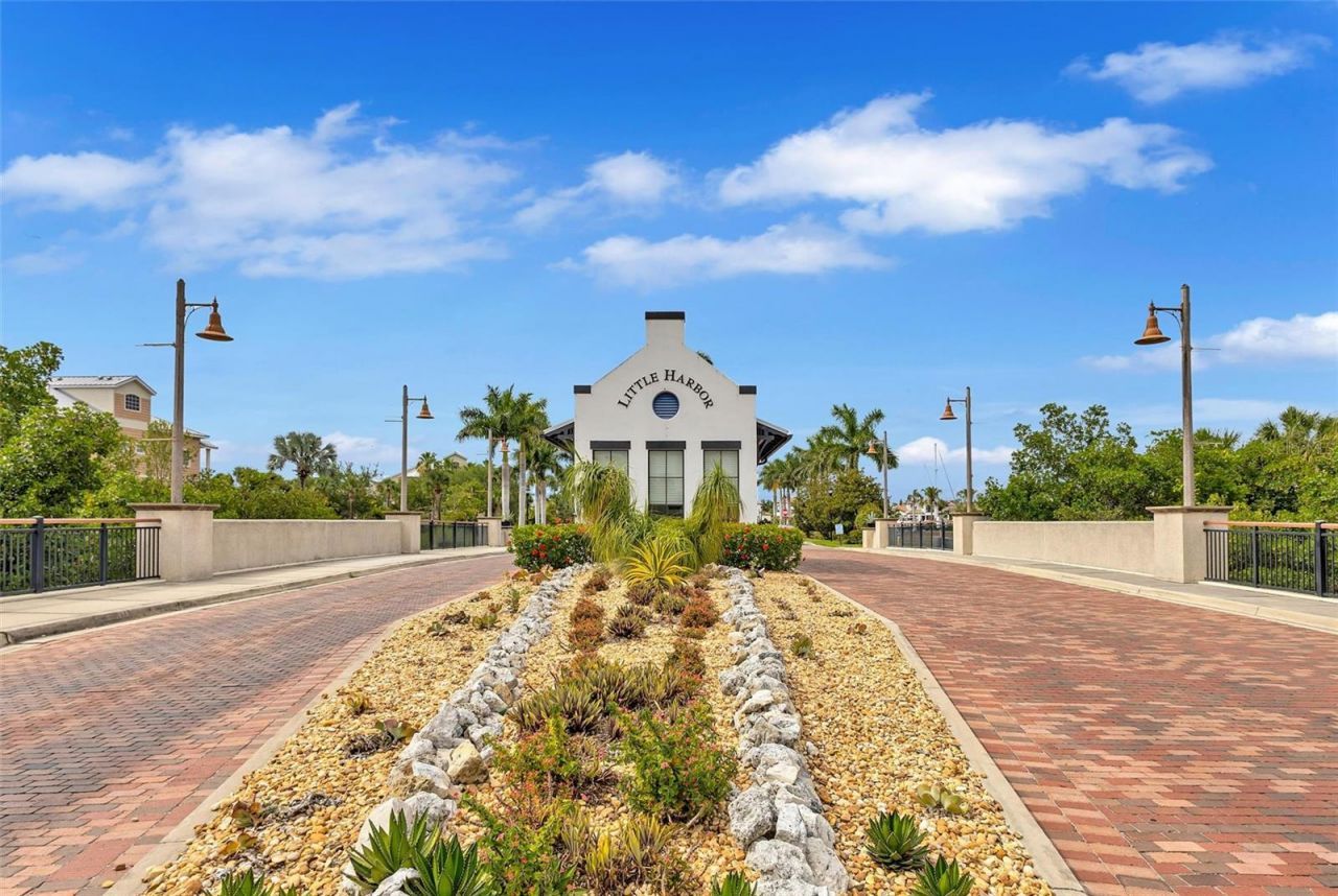 3027 Bermuda Sloop Circle, Ruskin, FL 33570 Photo