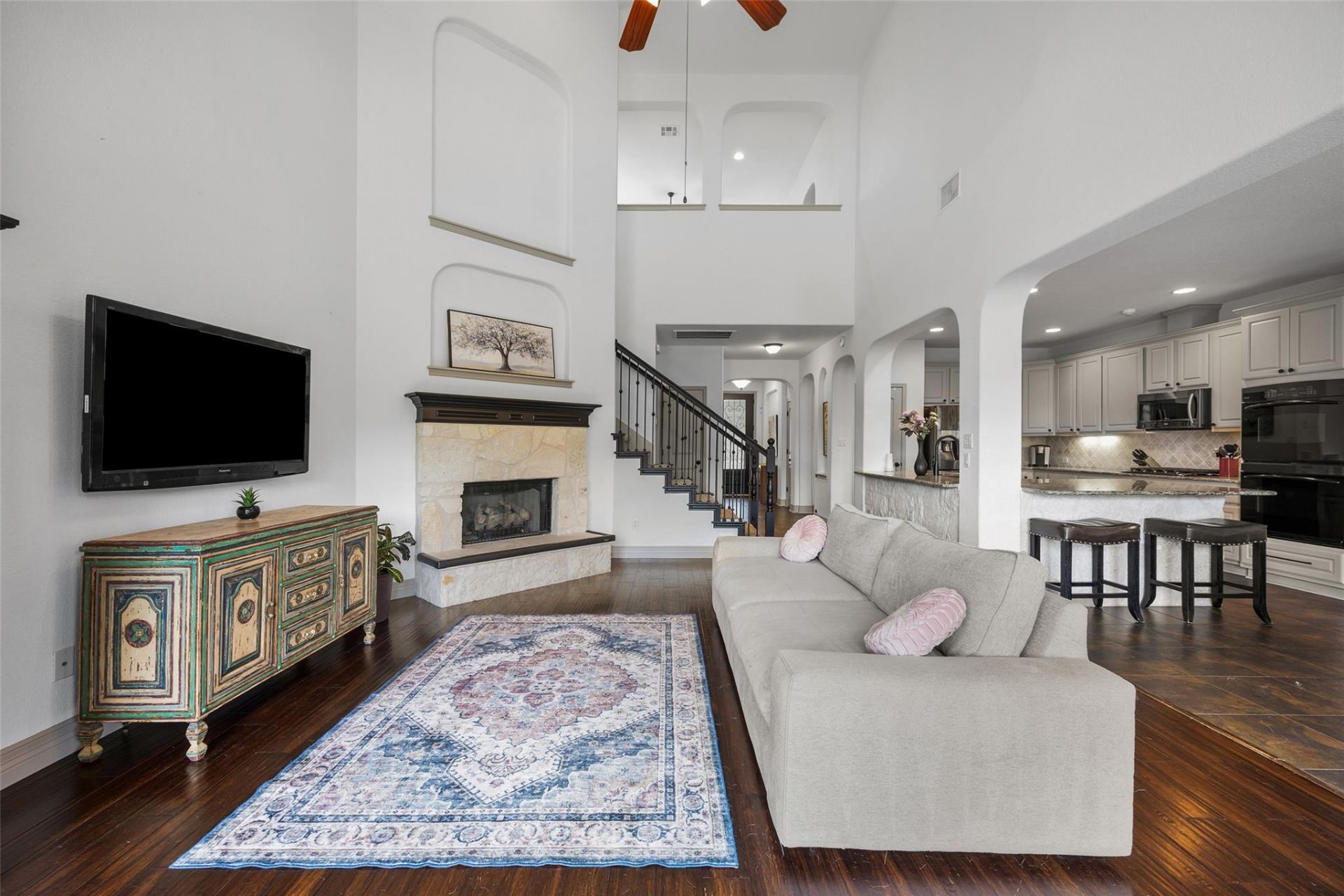8000 Alophia Dr, Austin, TX 78739 Main Photo
