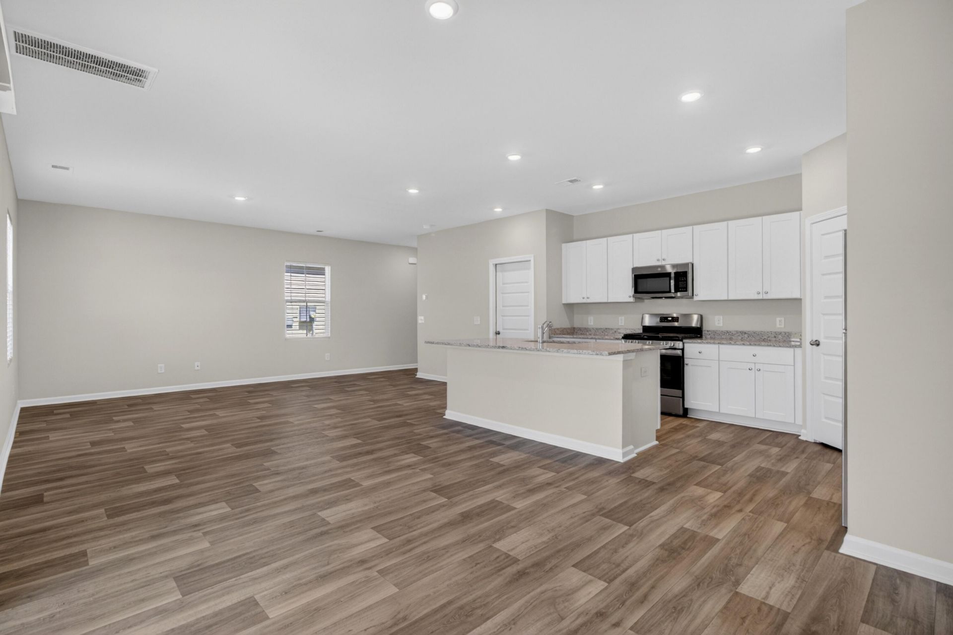 376 Pine Crest View Drive Photo 10