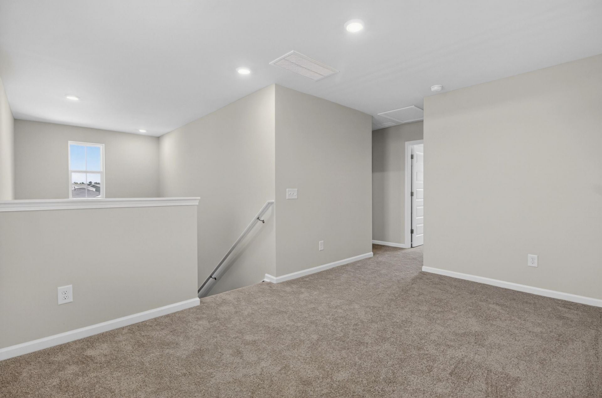 376 Pine Crest View Drive Photo 14
