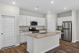 376 Pine Crest View Drive photo 4