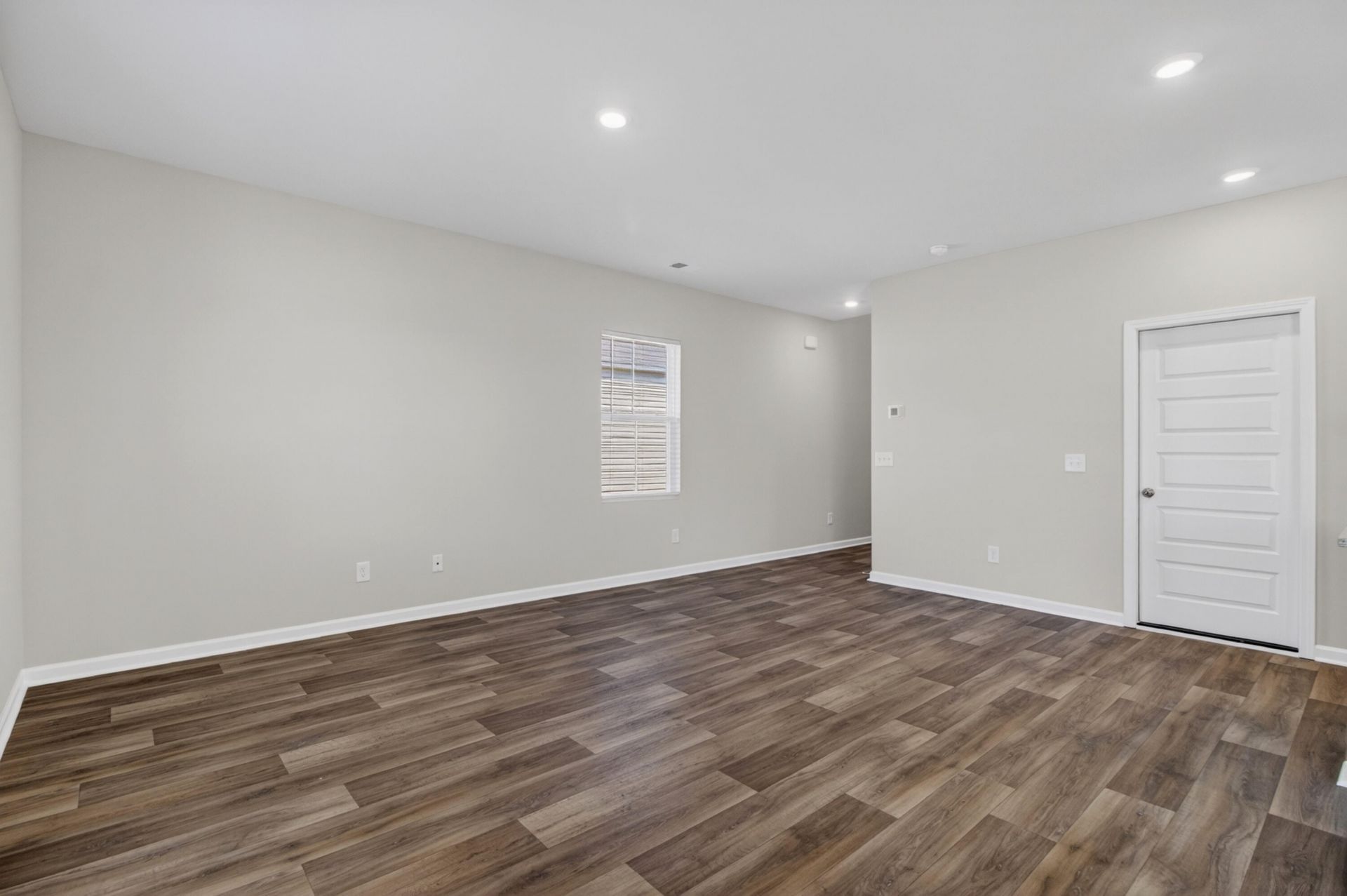 376 Pine Crest View Drive Photo 8