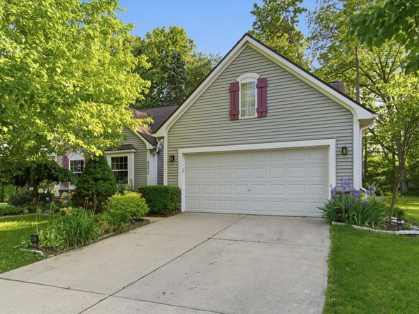 8473 Parkridge Drive, Dexter, MI 48130
