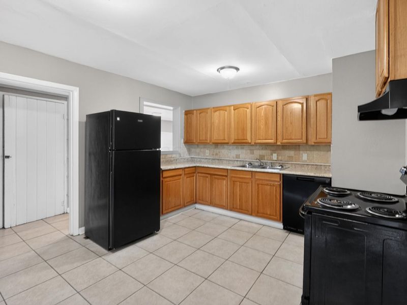 1547 Duffield Drive , Columbus, OH 43227 Photo 12