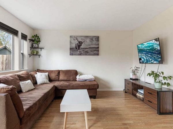 345 Menzies Ave , Unit #B, Courtenay, BC V9N 3C2