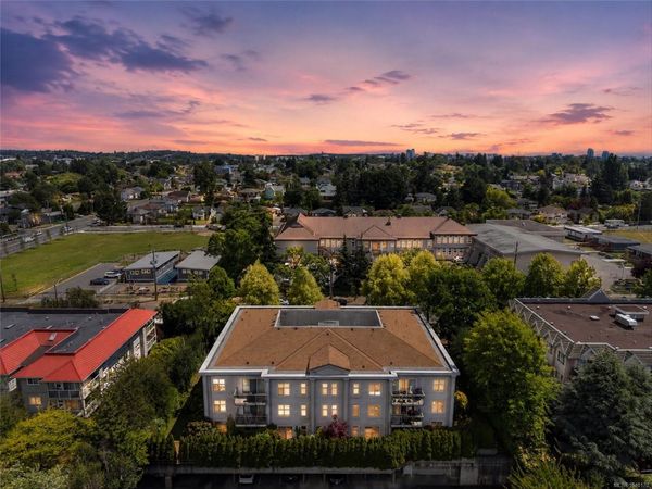 3160 Albina St , Unit #407, Saanich, BC V9A 1Z5