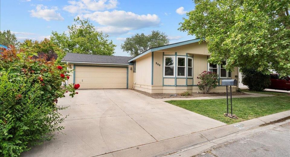 290 Rue De La Jaune, Sparks, NV 89434 Photo