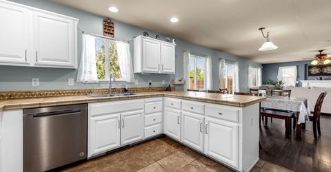 363 Emigrant Way, Fernley, NV 89408 Photo