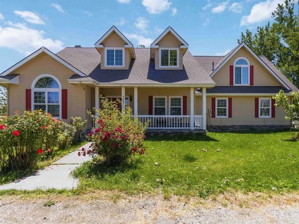 3007 4 Bits Ln, Emmett, ID 83617