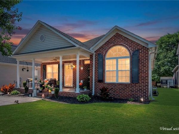 6648 Springfield Village Lane, Clemmons, NC 27012