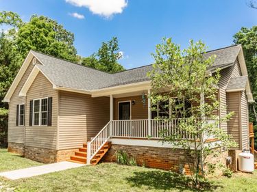 316 Tower Hill Road, Appomattox, VA 24522