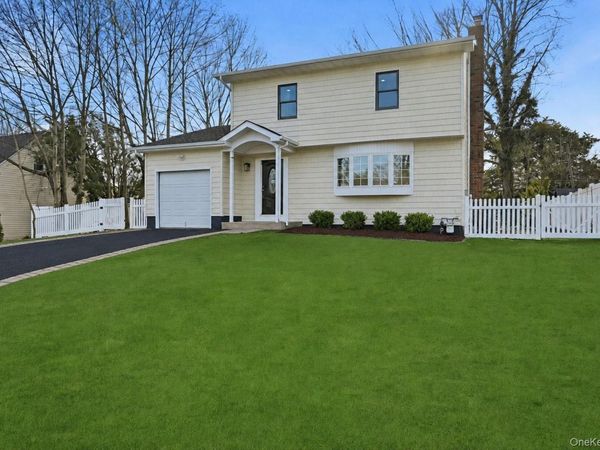 10 Curlin Lane , Saint James, NY 11780